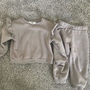 2 Piece Sweatshirt Set